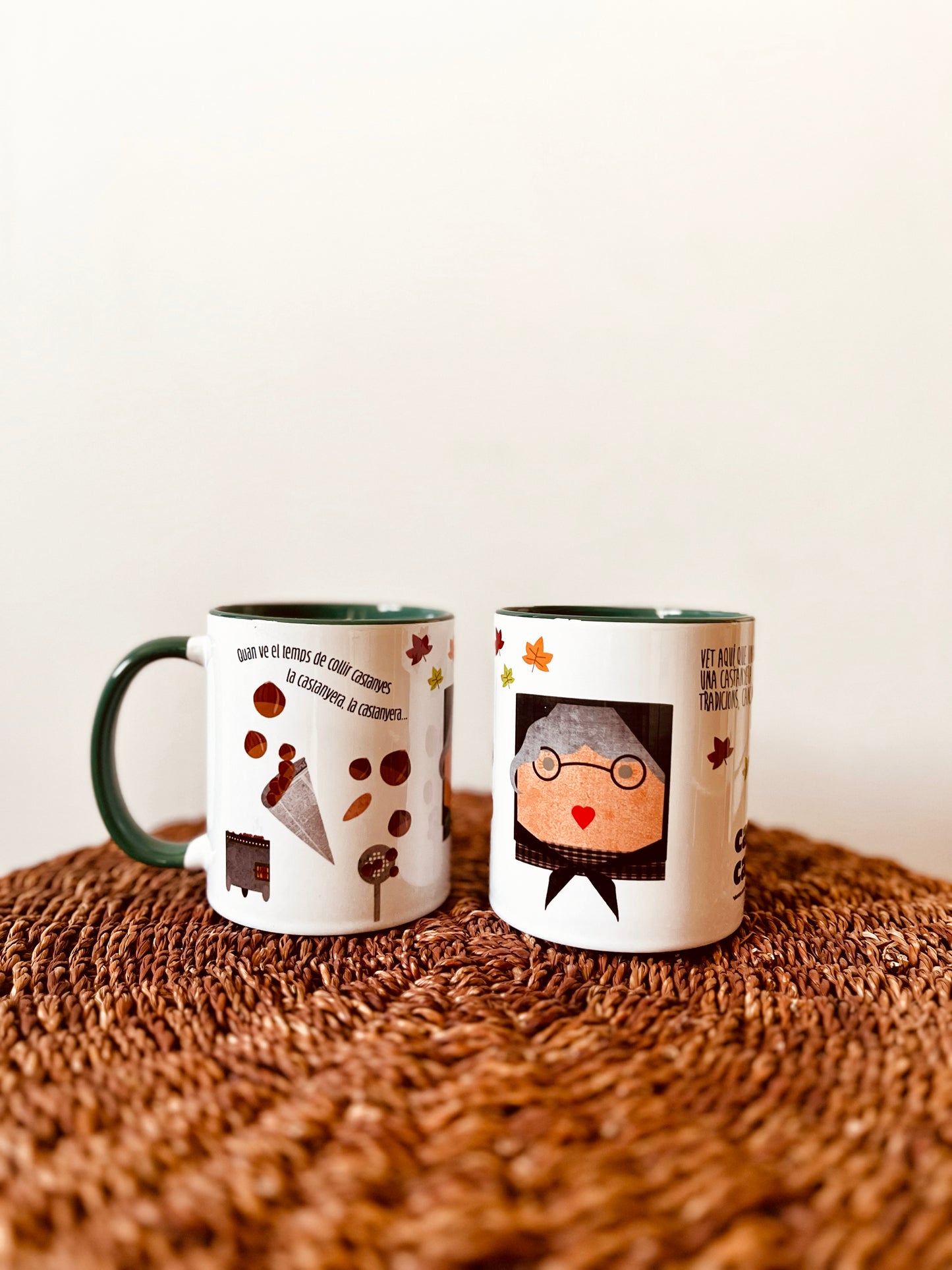 Calcat Castanyada_ tassa Castanyera